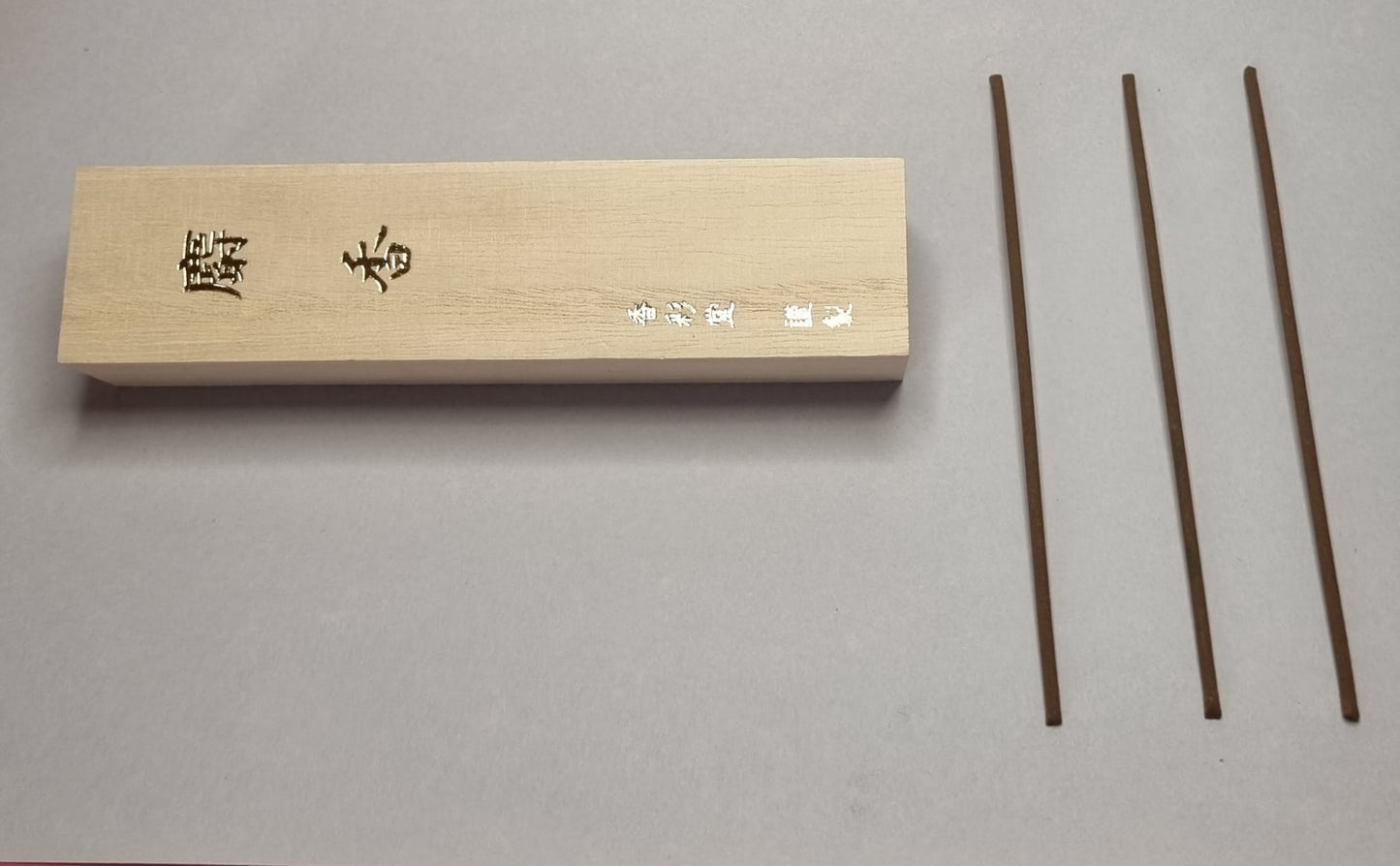 Incienso japonés de almizcle